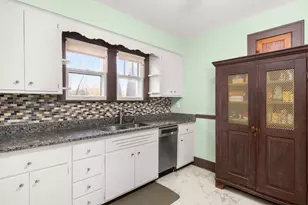 225 N State St, Addison, IL 60101 - Photo 11