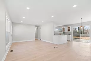 40 Chatham Pl, Montgomery, IL 60538 - Photo 7