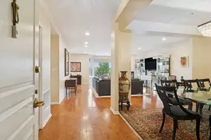 20 Trafalgar Square, Lincolnshire, IL 60069 - Photo 3