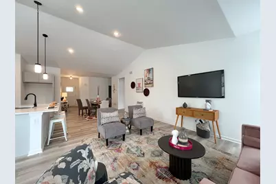 154 S Llanos Street, Cortland, IL 60112 - Photo 3