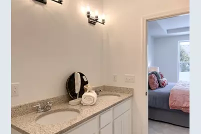 154 S Llanos Street, Cortland, IL 60112 - Photo 17