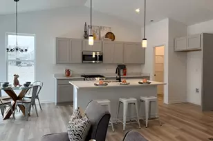 154 S Llanos St, Cortland, IL 60112 - Photo 11