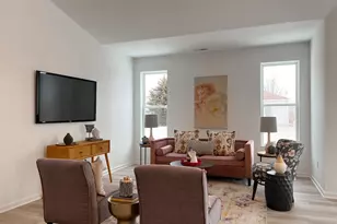 154 S Llanos St, Cortland, IL 60112 - Photo 3