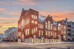 505 W Elm Ave, Chicago, IL 60610 - Photo 3