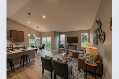 152 S Llanos Street, Cortland, IL 60112 - Photo 9