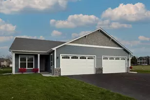 152 S Llanos St, Cortland, IL 60112 - Photo 1