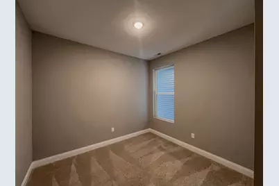 152 S Llanos Street, Cortland, IL 60112 - Photo 17