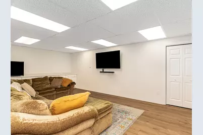 107 W North Street, Gardner, IL 60424 - Photo 31