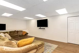 107 W North St, Gardner, IL 60424 - Photo 31