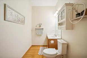 1101 King Edward Ave, Saint Charles, IL 60174 - Photo 13