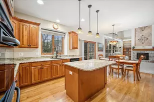 1101 King Edward Ave, Saint Charles, IL 60174 - Photo 9