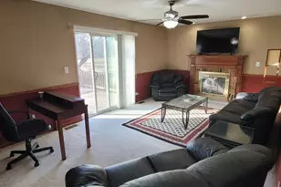 1901 Pastoral Ln, Hanover Park, IL 60133 - Photo 9