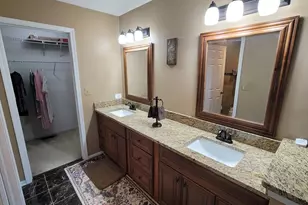 1901 Pastoral Ln, Hanover Park, IL 60133 - Photo 15