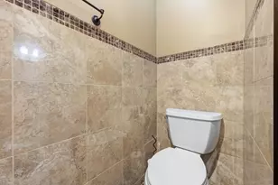 1901 Pastoral Ln, Hanover Park, IL 60133 - Photo 23