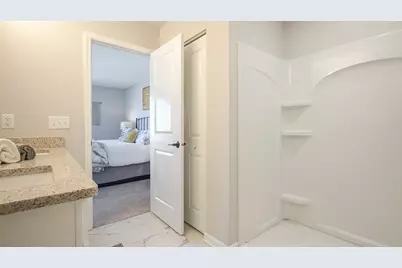 20 W Sandalwood Avenue, Cortland, IL 60112 - Photo 29