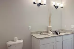 20 W Sandalwood Ave, Cortland, IL 60112 - Photo 29