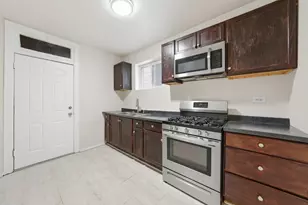 8026 S Dobson Ave, Chicago, IL 60619 - Photo 17