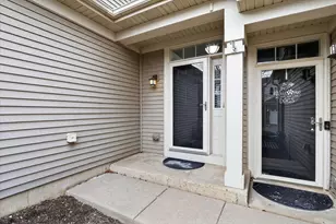 10011 Cummings St, Huntley, IL 60142 - Photo 5