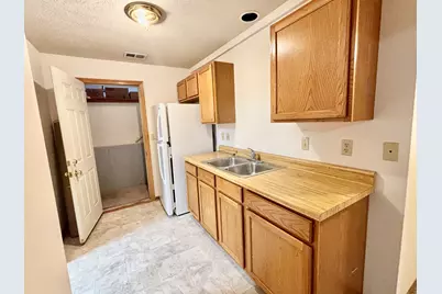 1306 S State Street, Belvidere, IL 61008 - Photo 25