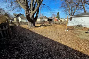 1419 Linden Ave, Lasalle, IL 61301 - Photo 17