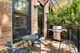 437 W Webster Ave, Chicago, IL 60614 - Photo 17