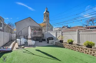 642 W 37th St, Chicago, IL 60609 - Photo 25