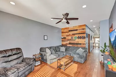 642 W 37th Street, Chicago, IL 60609 - Photo 9