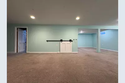 1988 S Bend Road, Rockford, IL 61109 - Photo 17