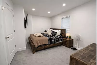 1220 Park Avenue, Chicago Heights, IL 60411 - Photo 9