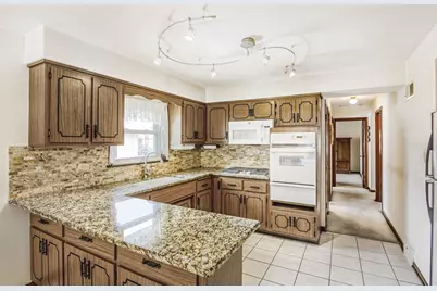 9004 Meade Avenue, Oak Lawn, IL 60453 - Photo 7