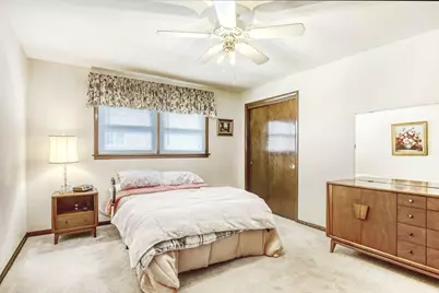 9004 Meade Avenue, Oak Lawn, IL 60453 - Photo 11