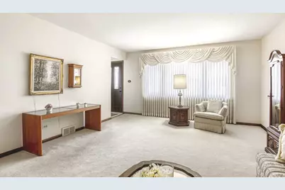 9004 Meade Avenue, Oak Lawn, IL 60453 - Photo 5