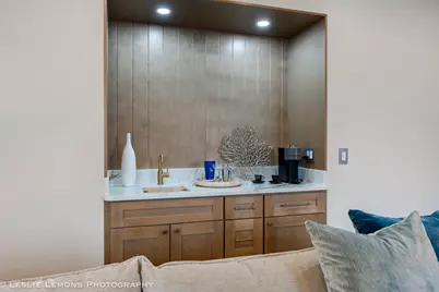 541 Braemar Avenue, Naperville, IL 60563 - Photo 33