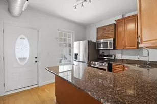 2911 W Belden Ave, Chicago, IL 60647 - Photo 7