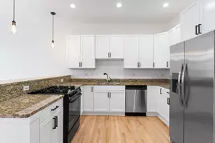 3755 N Racine Ave, Chicago, IL 60613 - Photo 9