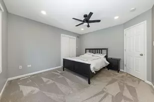 2308 Hillsboro Ln, Naperville, IL 60564 - Photo 33
