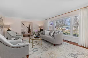 890 S Cherokee Rd, Lake Forest, IL 60045 - Photo 9