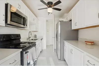 4800 S Chicago Beach Drive #1407S, Chicago, IL 60615 - Photo 7