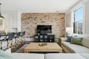 955 W Webster Ave, Chicago, IL 60614 - Photo 13