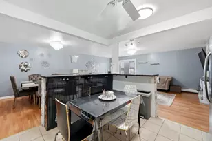 10015 Beverly Dr, Skokie, IL 60076 - Photo 7