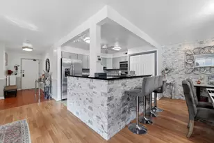 10015 Beverly Dr, Skokie, IL 60076 - Photo 9