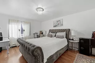 10015 Beverly Dr, Skokie, IL 60076 - Photo 13