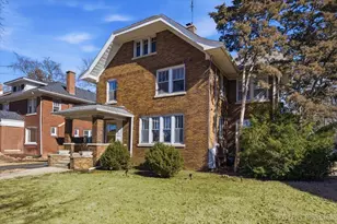 628 Sexton St, Aurora, IL 60505 - Photo 3