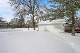 1190 W Old Ml Rd, Lake Forest, IL 60045 - Photo 25