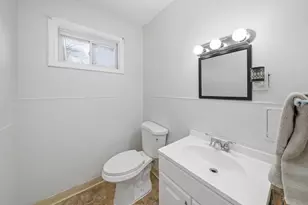 338 Lakelawn Blvd, Aurora, IL 60506 - Photo 15