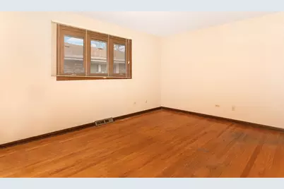 7601 Sycamore Drive, Orland Park, IL 60462 - Photo 13