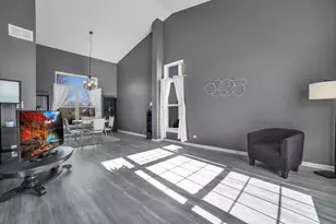 711 Blossom Ct, Oswego, IL 60543 - Photo 7