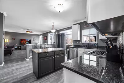 711 Blossom Court, Oswego, IL 60543 - Photo 13