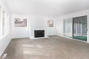 1348 Dairy Ln, Mundelein, IL 60060 - Photo 9