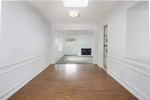 1348 Dairy Ln, Mundelein, IL 60060 - Photo 7